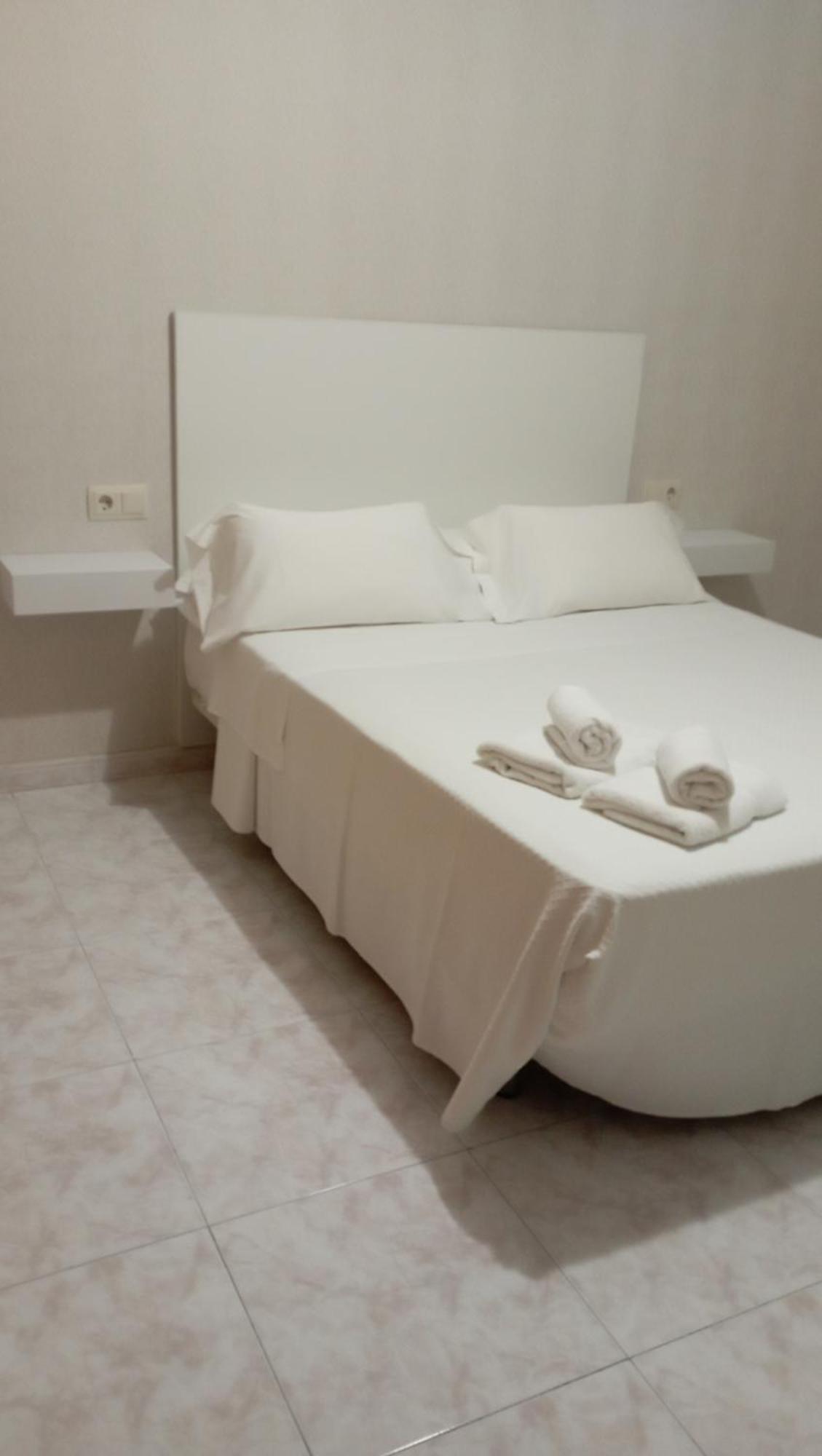 Apartamentos Dunamar Noalla  Екстер'єр фото