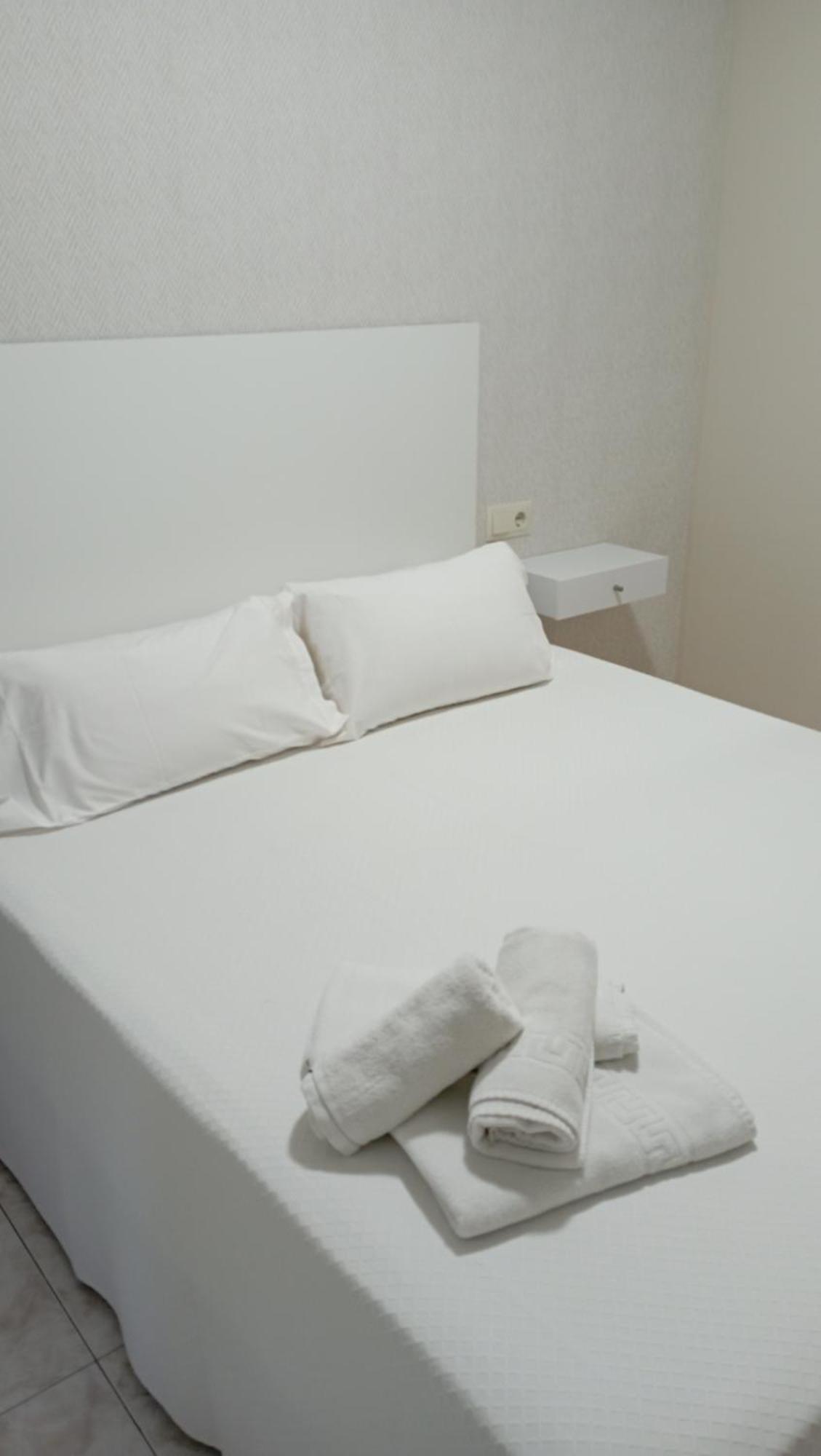 Apartamentos Dunamar Noalla  Екстер'єр фото